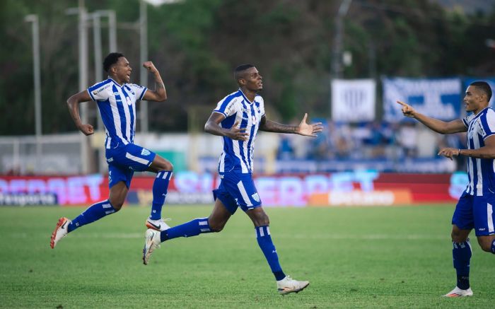 Leão eliminou o Santa Catarina em Rio do Sul (Foto: Guilherme Griebeler/Avaí)