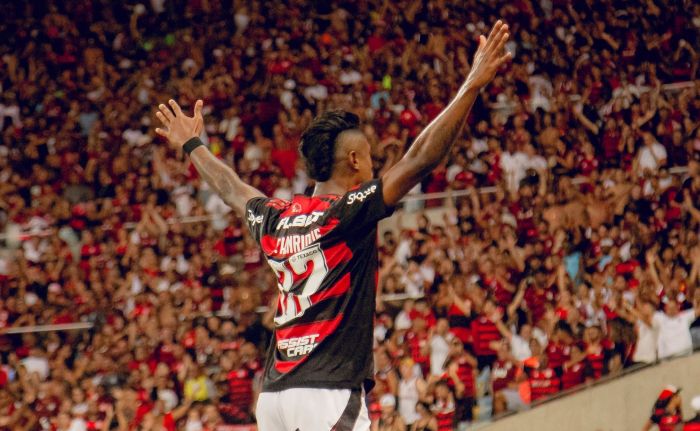 Fla teve gol polêmico de Bruno Henrique validado pelo VAR (Foto: Adriano Fontes/CRF)