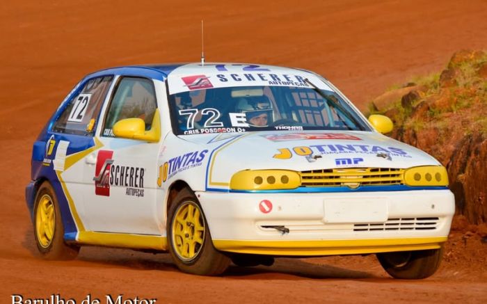 Piloto estava a 140 km/h (foto: divulgação - facebook)