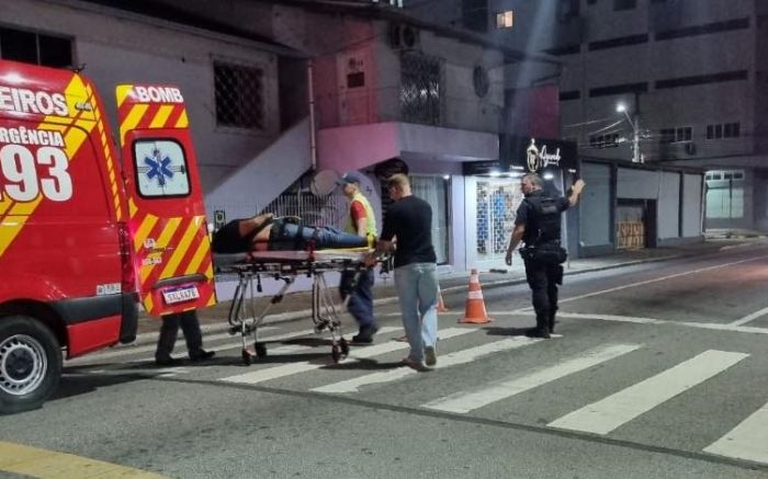 Motociclista foi levado à UPA das Nações (Foto: Divulgação/GMBC)