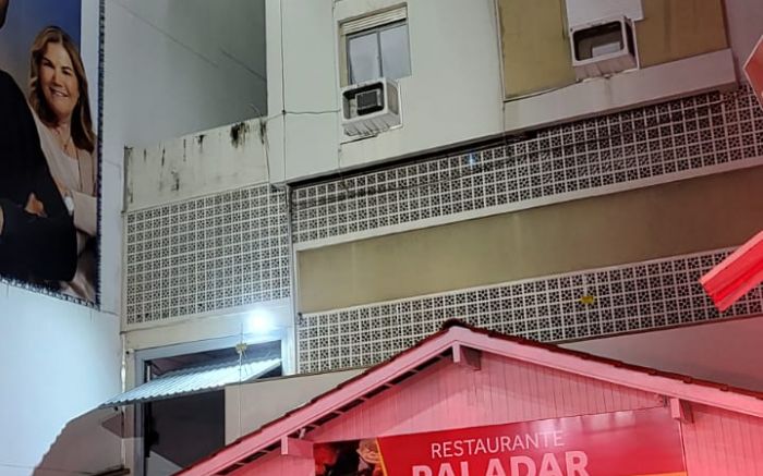 Moradores foram resgatados antes de uma tragédia (foto: divulgação - Corpo de Bombeiros)