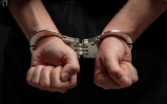 Bandido estava usando documentos falsos (Foto: Ilustrativa/Envato)