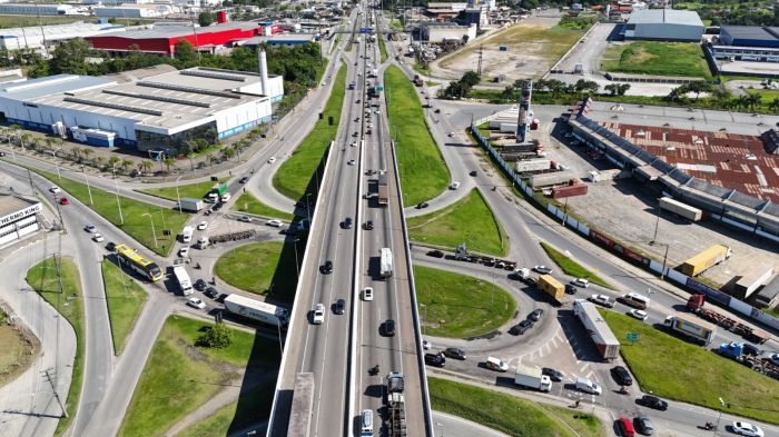 BR registra pontos de lentidão em ambos os sentidos entre Joinville e São José (Foto: Arquivo)