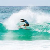 Alejo Muniz vence bateria na estreia e avança em Gold Coast
