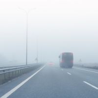 Neblina e trânsito pesado marcam início da semana na BR 101