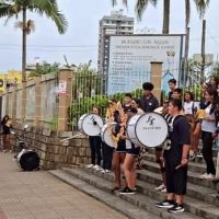 Blitz educativa mobiliza alunos de escolas municipais de Itajaí