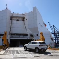 SUV brasileiro cruza o oceano e desembarca na África