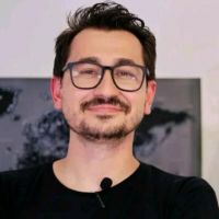Criador do canal Vogalizando a história participa do Diz aí!