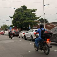 Saída do trabalho está cheia de filas em Itajaí