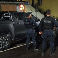 Caminhonete é recuperada 10 minutos após roubo em BC