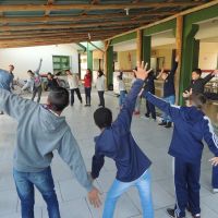 “Que dança estranha é essa?” leva oficinas gratuitas a escolas e à Casa da Cultura de Itajaí