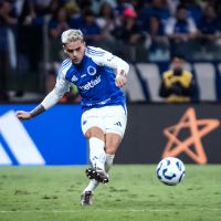 Cruzeiro e Palmeiras fazem confronto direto pela liderança