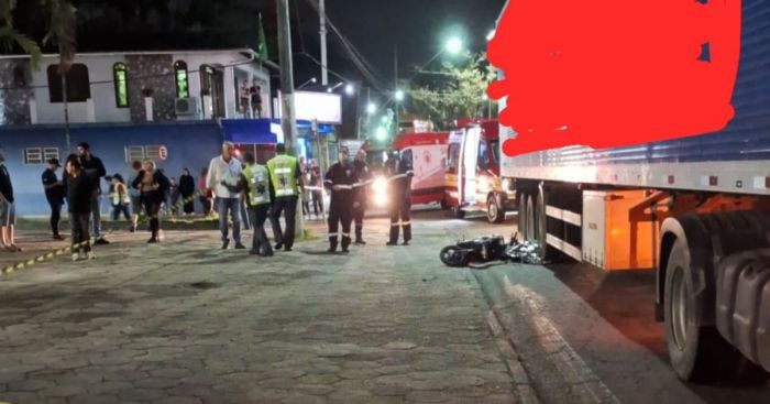 Isabelly Sicsu, de 14 anos, morreu após colisão em Brusque (Foto: Divulgação)
