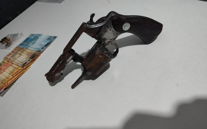 PM identificou que disparos foram feitos no apartamento (Foto: Divulgação/PMSC)