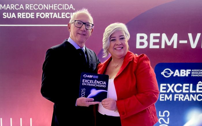 Rinaldo Ferreira, presidente da Farma e Farma, e Liege Bernardo de Almeida, responsável pelo projeto (Foto: Divulgação)
