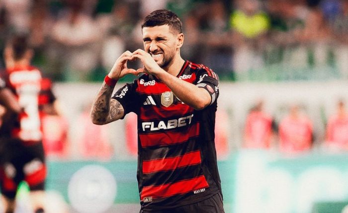 Arrascaeta e Ayrton Lucas marcaram na vitória rubro-negra em São Paulo (Foto: Divulgação/Flamengo)