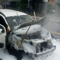 Carro da prefeitura pega fogo em BC