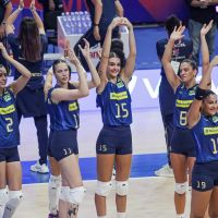 Catarinenses disputam a Liga das Nações com a seleção feminina de vôlei