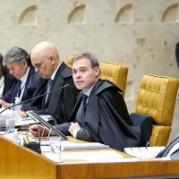 Mendonça relativiza combate a mentiras e propõe autorregulação das redes sociais