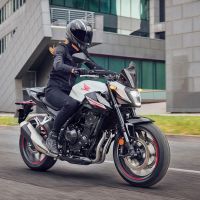 A nova Hornet chega com estilo, potência e tecnologia
