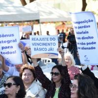 Suspensão da greve de auditores da Receita Federal freia ameaça de paralisação de caminhoneiros na região