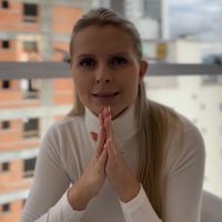 Noiva cai no golpe do buffet e faz alerta nas redes sociais