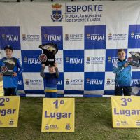 Torneio do Pescador reuniu famílias e rendeu quase 600 peixes na praia Brava