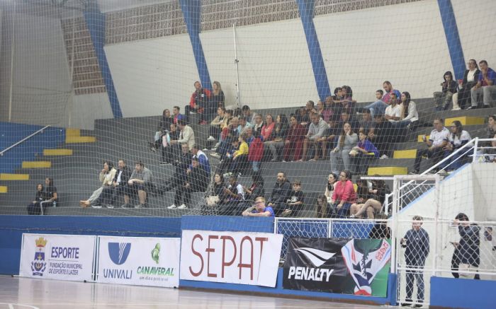 Deco Sandri se envolveu em confusão após o jogo do Marcílio futsal no sábado (Foto: Felipe Vieira)