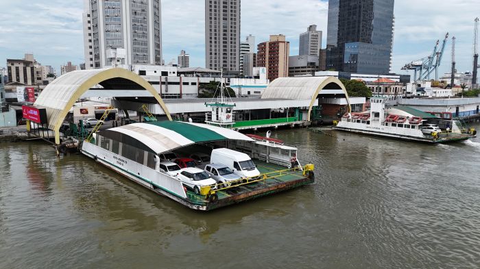 Mais de 90% dos usuários do ferry-boat são pedestres, ciclistas e motociclistas, que pagam tarifas muito abaixo do custo real da operação
(fotos: FELIPE TROJAN)
