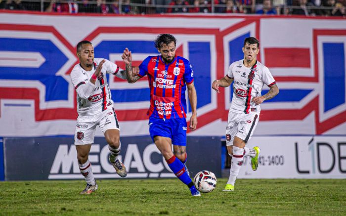 Marinheiro chegou a segunda derrota seguida e caiu para o quarto lugar (Foto: Vica Bueno)