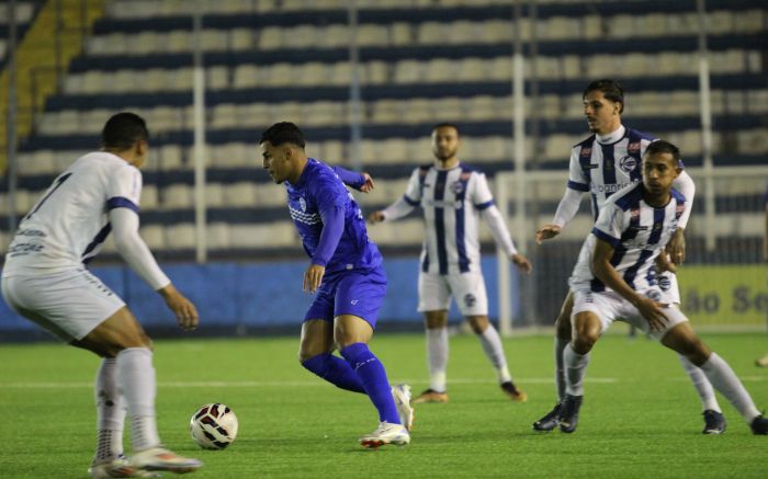 Barra chegou a estar vencendo, mas cedeu o empate no final (Foto: Eduardo Torres/São José)