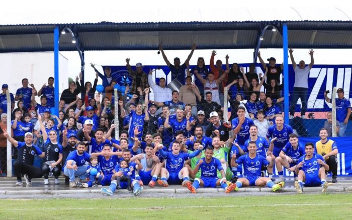 Cruzeiro comemorou o título dentro da sua casa (Foto: Carlos Júnior/Olhar Esportivo)