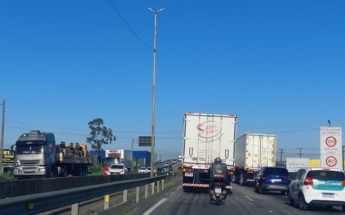 Com frio congelante, BR 101 amanhece sem filas