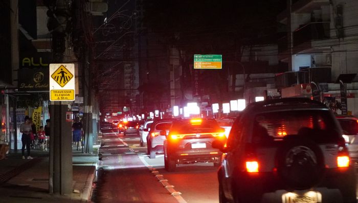 Pane em carro provoca congestionamento de 4 km na BR 116