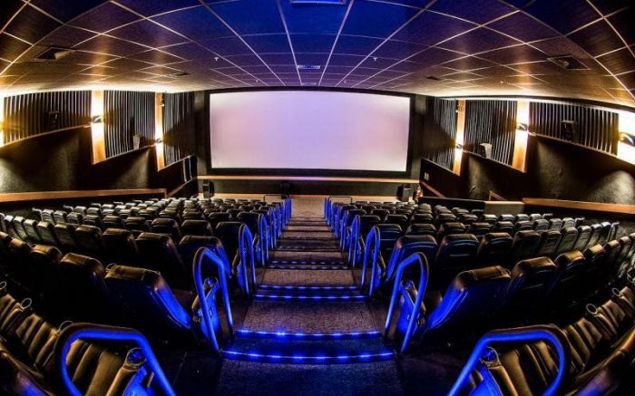Legenda: Arcoplex no Itajaí Shopping oferece cinema para todos os bolsos e estilos neste fim de semana especial (Foto: Divulgação)
