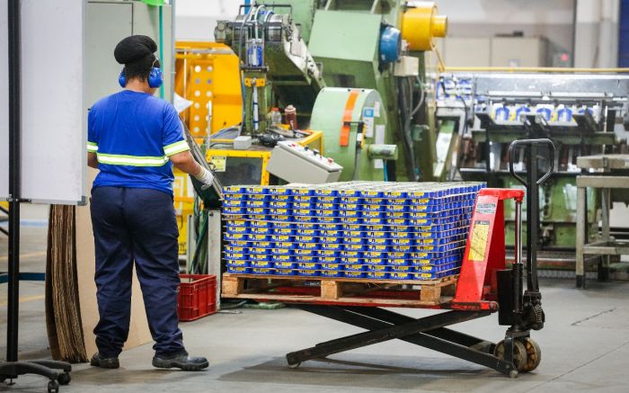 Os salários podem chegar a R$ 2459,66, com pacote de benefícios
(foto: Divulgação/Nauterra)