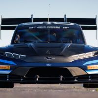 Mustang elétrico vence corrida histórica nos Estados Unidos