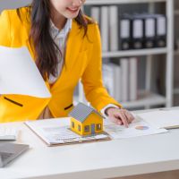 Pós-graduação online forma líderes para o setor imobiliário