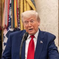 Em carta a Lula, Trump anuncia tarifa de 50% a produtos brasileiros