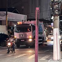 Homem morre atropelado por caminhão da Ambiental