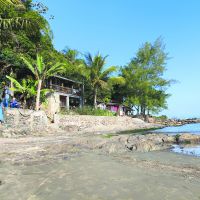 Vila dos pescadores: entre o morro, o rio e a resistência
