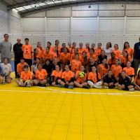 Atletas do Itajaí Pró-Vôlei recebem visita de ex-jogadores da seleção