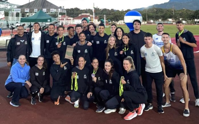 Equipe ficou com o terceiro lugar geral no feminino e quarto no masculino (Foto: Divulgação)