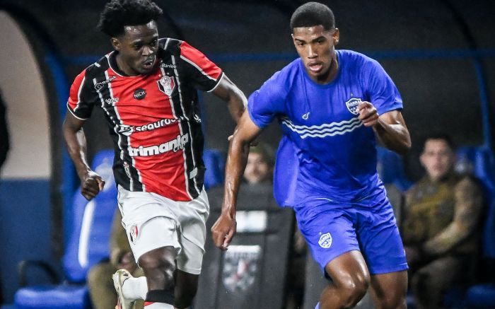 Barra assumiu liderança do grupo 8 com vitória sobre o JEC (Foto: Tiago Winter)
