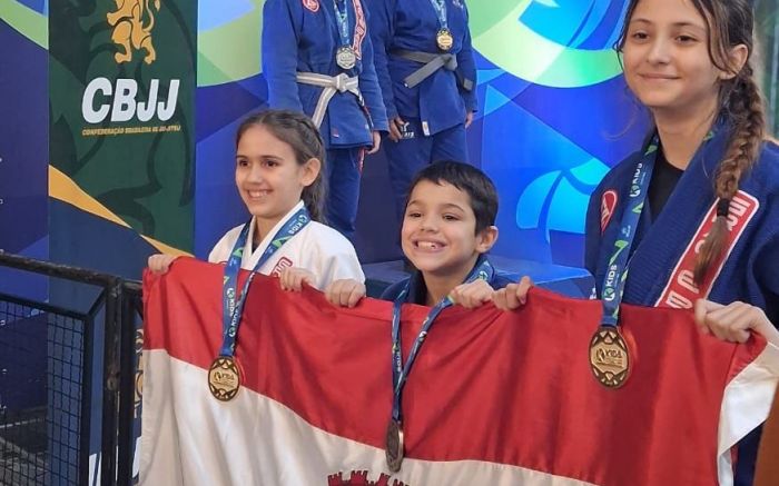 Maria e Isis ficaram com o ouro, enquanto Davi ganhou o bronze (Foto: Divulgação)