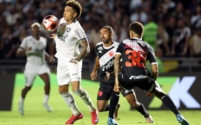 Clássico carioca vai ser disputado em Brasília, às 18h30 (Foto: Vitor Silva/Botafogo)