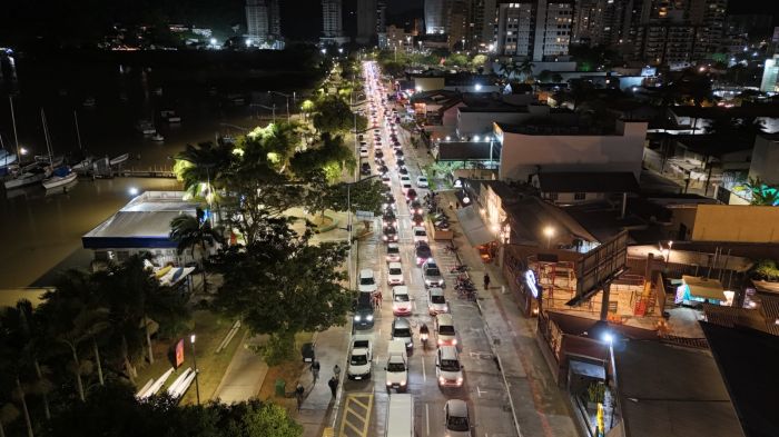 BR 101 tem mais de 20 km de filas nos dois sentidos