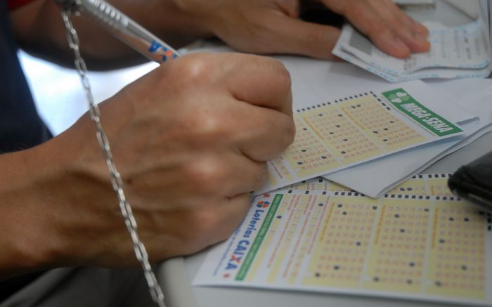 Apostas catarinenses levaram mais de 1000 reais em dinheiro (Foto: Arquivo)