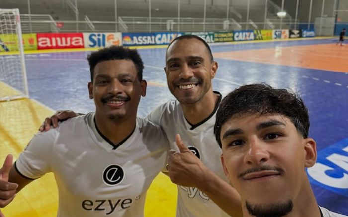 Gols da vitória foram marcados por Lé, Ponce e Juninho (Foto: Divulgação)