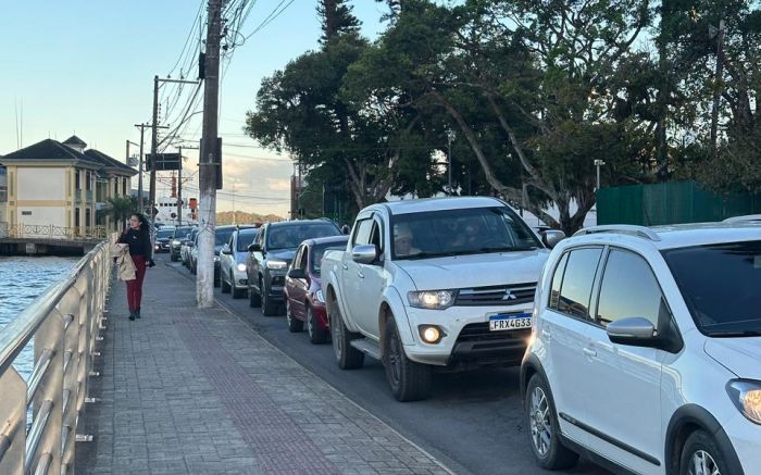Segundou com filas quilométricas na BR 101